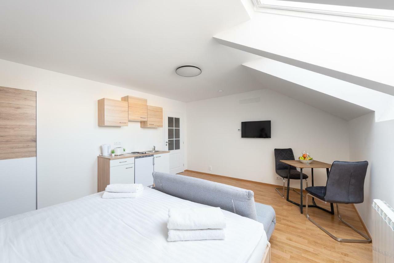 Ferdinand Apartment Prága Kültér fotó