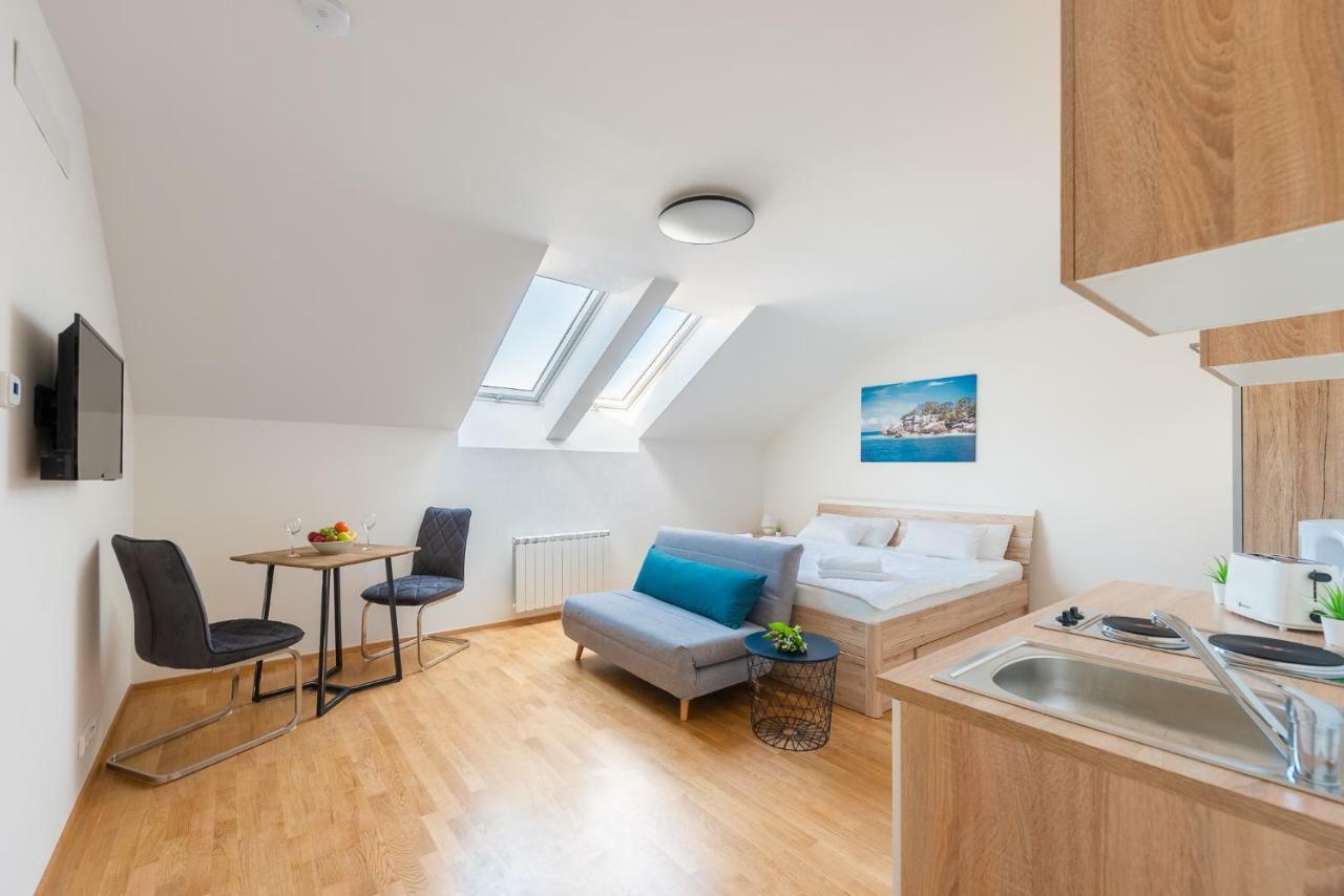 Ferdinand Apartment Prága Kültér fotó